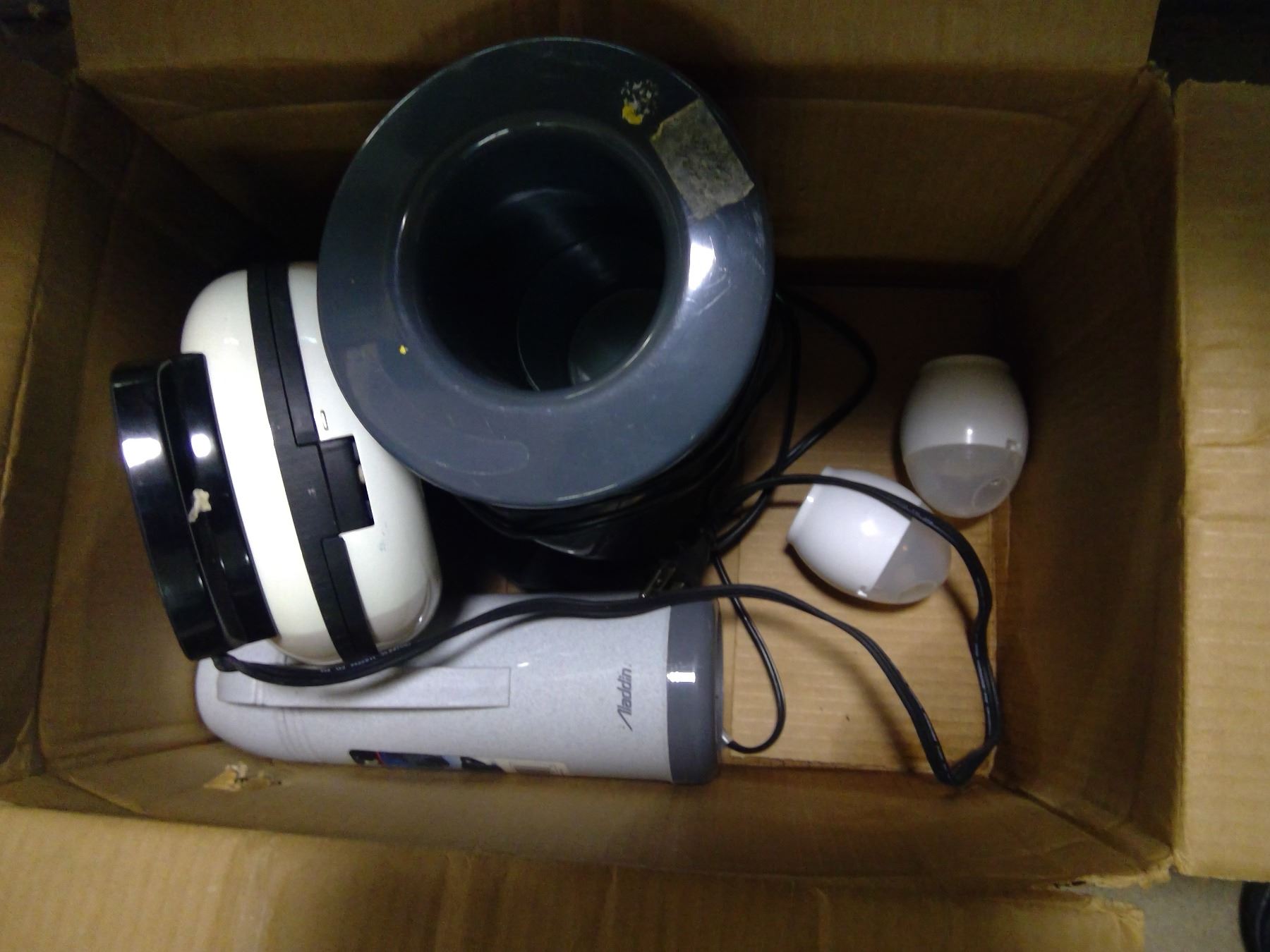 Kitchen Appliances Aladdin 1 Quart Thermos, Sunbeam Wine Chiller