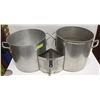 Image 1 : TWO ALUMINUM COMMERCIAL STOCK POTS