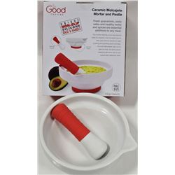 NEW FULL SIZE CERAMIC MORTAR & PESTLE W/ SILICON