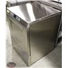 Image 2 : HOBART UNDERCOUNTER DISHWASHER MODEL #LXER