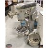 Image 1 : HOBART 30 QUART COMMERCIAL DOUGH MIXER