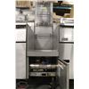Image 7 : 4-BANK PITCO FRIALATOR DEEPFRYER LINE W/ MIDDLE