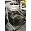 Image 3 : LARGE CAPACITY HEAVY DUTY DOUGH MIXER
