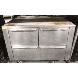 4-DRAWER REMOTE CHEF'S BASE UNIT. **NO COMPRESSOR
