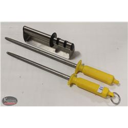 JA HENCKELS KNIFE SHARPENER W/ 2 SHARPENING STEELS