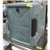 Image 1 : CAMBRO FOOD TRANSPORT CARRIER