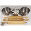 Image 1 : LOT OF 3 SMALL MIXING BOWLS W/ 3 WOOD ROLLING PINS