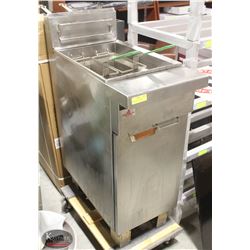 FRYMASTER DUAL-BASKET COMMERCIAL PROPANE DEEPFRYER