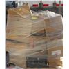 Image 2 : LARGE PALLET OF MANY VARIOUS TYPES OF GLASS
