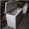 Image 1 : WOODS 4' CHEST FREEZER * AS IS