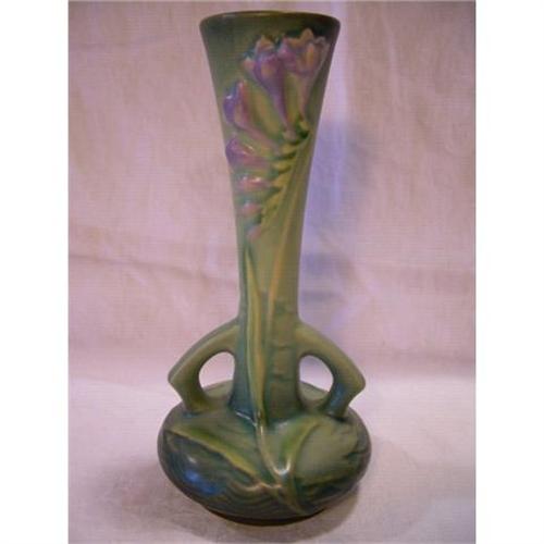 1945 Roseville Freesia Bud Vase 1957 1357031