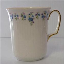 Royal Albert MUG Memory Lane #1278196