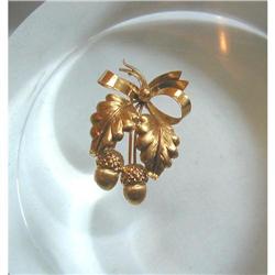  SIGNED FAMOUS MAKER 18K GOLD "OAK LEAF"PIN #1287091