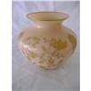 Image 1 : Cambridge Crown Tuscan Vase #1312455