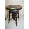 Image 1 : Clawfoot Piano Stool