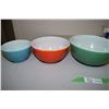 Image 2 : 4 Piece Pyrex Stacking Bowls Pastels