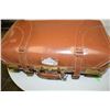 Image 2 : Large Leather Dominion Suitcase