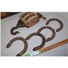 Image 1 : Horse Shoes, Chalks, Wooden Pulleys