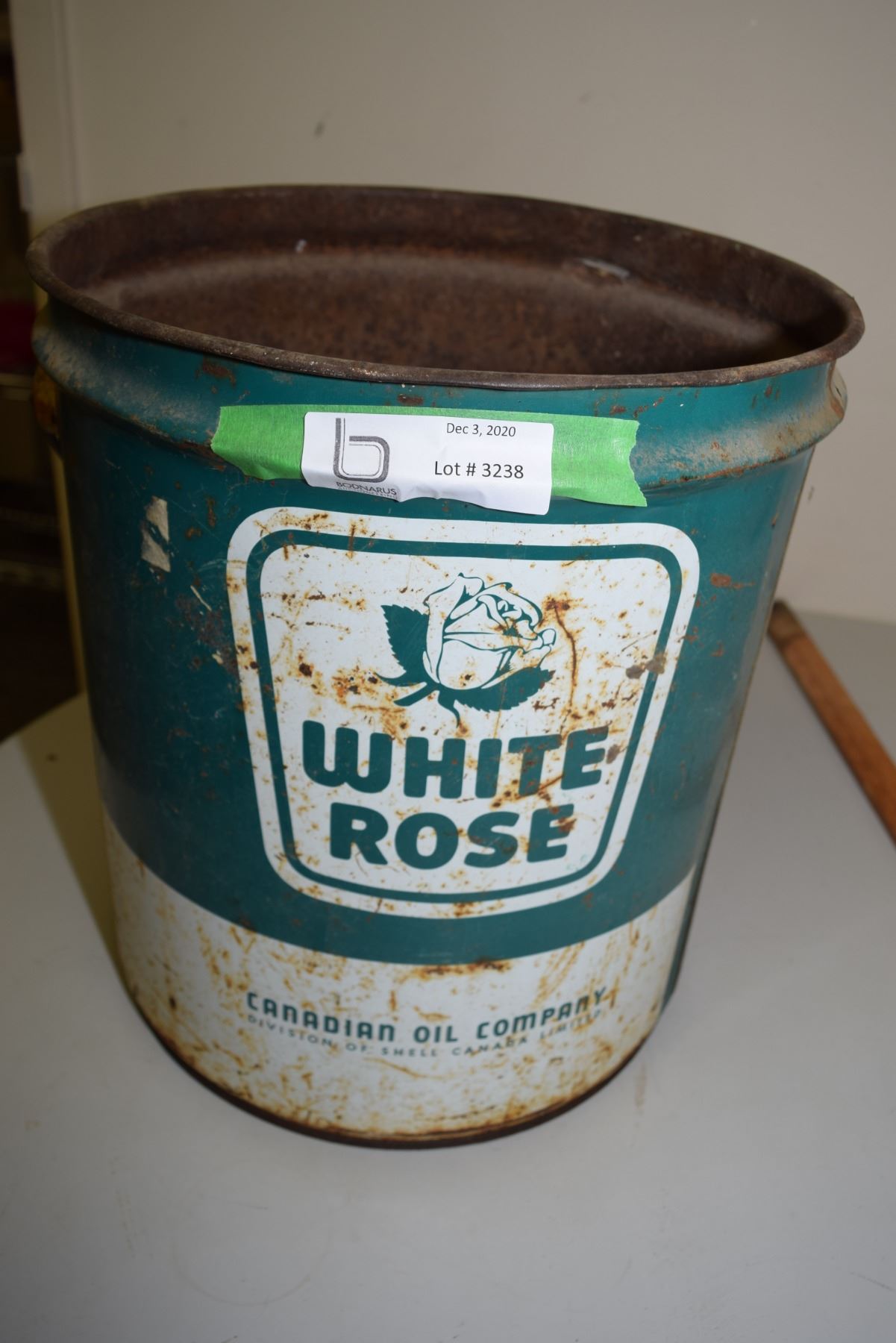 White Rose Oil 35 Lb Grease Pail