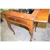 Image 5 : Singer Sewing Machine Cabinet