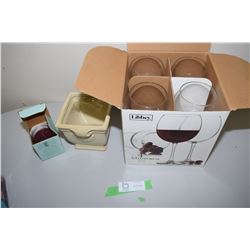 4 Wine Goblets, Vase and Partlite