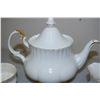 Image 2 : Royal Albert Val D'or Teapot, Cream and Sugar Dishes