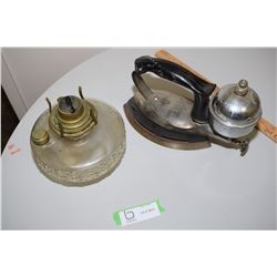 Coleman Gosa Gas Iron and Lamp Foot