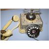 Image 2 : Vintage Telephone
