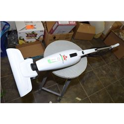 Feather Weight Vacuum (Working)