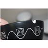 Image 3 : 8 Black Pattern Lunch Bowls (Chipped)