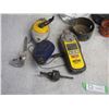 Image 3 : Hole Saws ,Chalk line ,Stud Finder