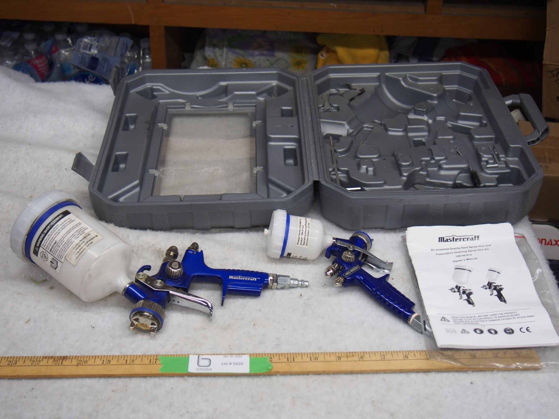 Air Powered Gravity Feed Spray Gun & Auto Detailing Spray Gun Kit w/ Case (Mastercraft