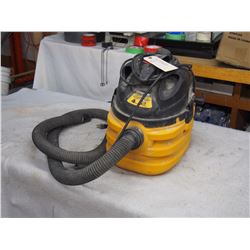 Shop Vac    Wet/Dry Heavy Duty Contractors Vacuum (working)