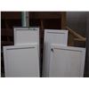 Image 2 : (4) wooden cabinet doors (17" X 48" to 23.75" X 37.25")
