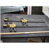 Image 1 : 2 TIMES THE MONEY DEWALT CLAMPS 33.5 " LONG