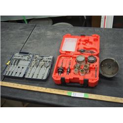 HOLE SAWS WITH CASE AND SPADE BITS