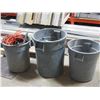 Image 1 : 3 PLASTIC GARBAGE CANS
