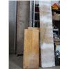 Image 4 : 12' MOULDINGS BOARDS WITH HOOKS , MISC BOARDS