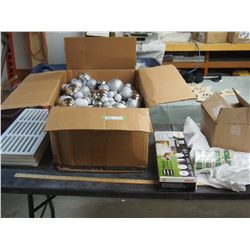 WALL MOUNT SUPPORT FOR 32-55 INCH TV , CHRISTMAS ORNAMENTS