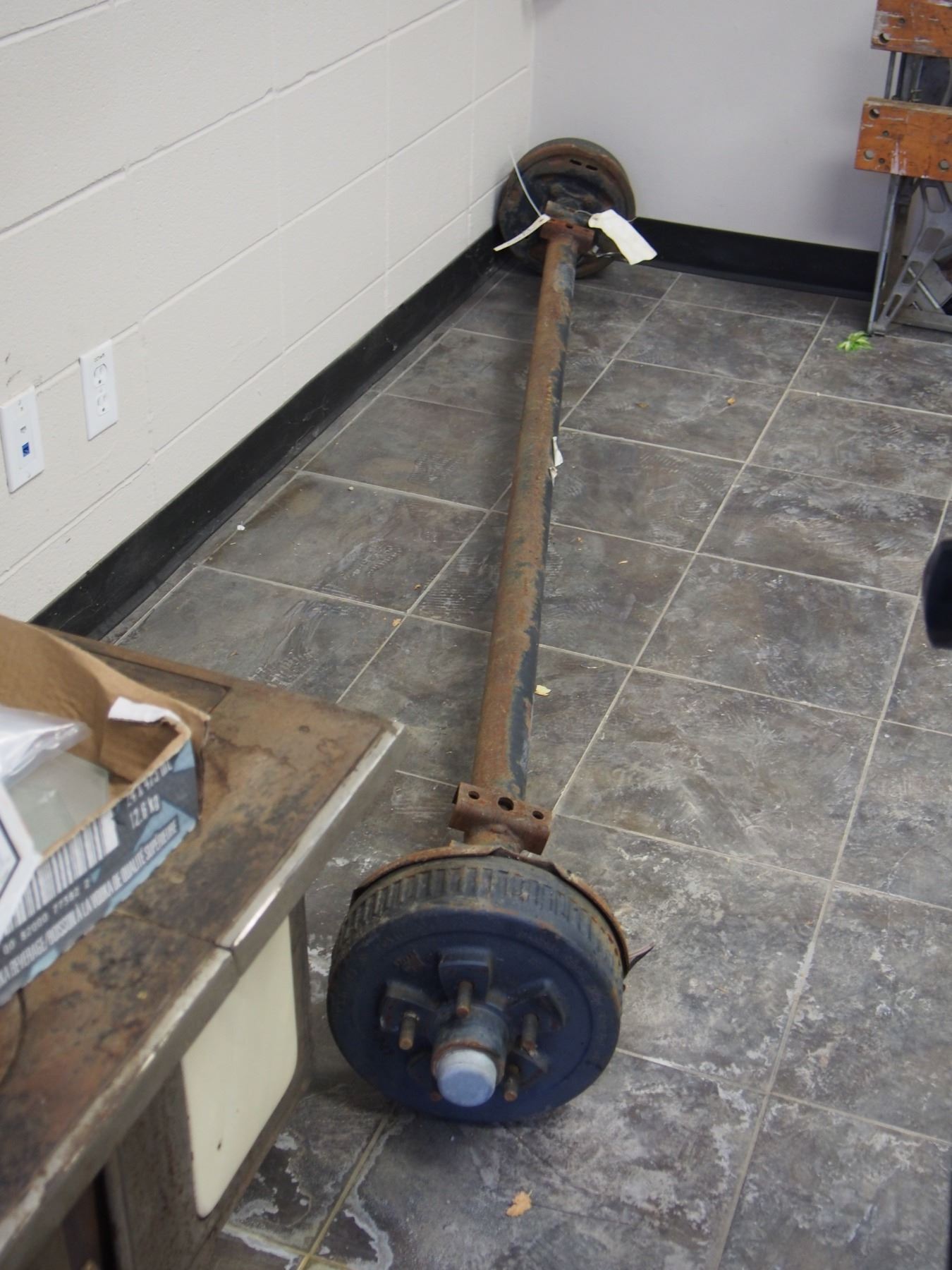 3500 LB DEXTER TRAILER AXLE 86 INCH