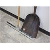 Image 2 : FLOOR SQUEEGEE , SHOVEL