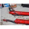 Image 3 : 2 Hydraulic Rams for Front End Loader 41"