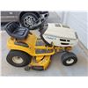 Image 3 : Cub Cadet 1180 Lawn Tractor (Running)