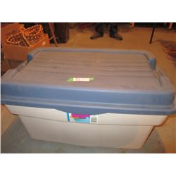 Large Rubbermaid Tub with Lid full of Garden Hose