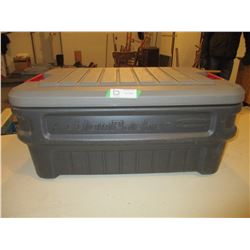 Rubbermaid Toolbox with Lid