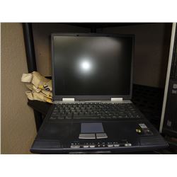 Vintage Ttx Windows 98 laptop