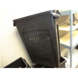 Rubermaid Slim Jim Waste Can