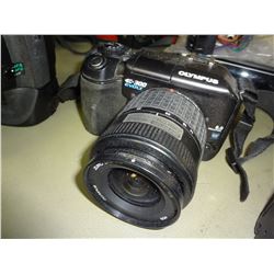 Olympus E300 Evolt with Digital 14-45mm Lens