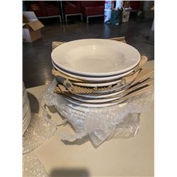 Lot of 12 soup bowls