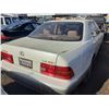 Image 3 : 1996 Lexus LS-400